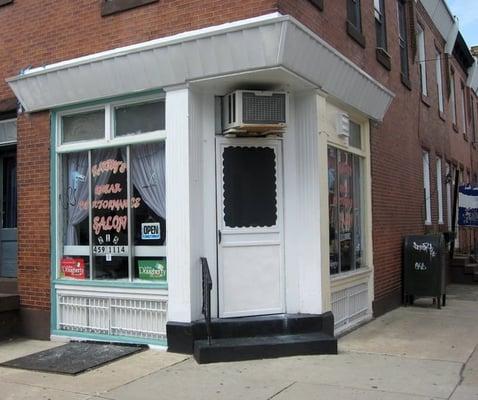 Exterior (photographed by Dave Hong)