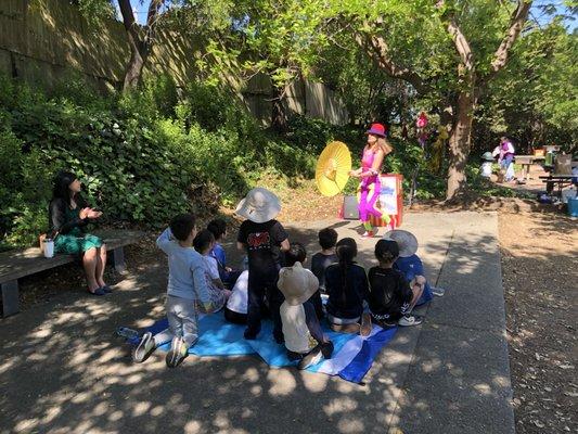 Bri Crabtree & The Silly Circus Show