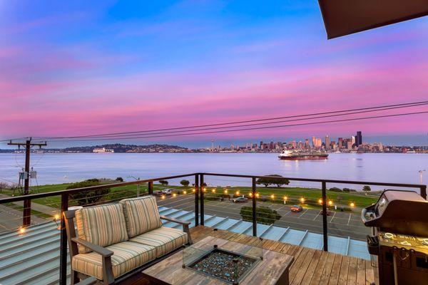 Listing photo with view of Seattle skyline and Space Needle