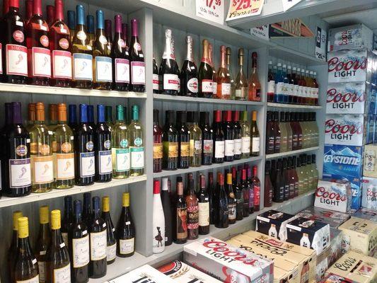 Premier Liquors of Holcomb