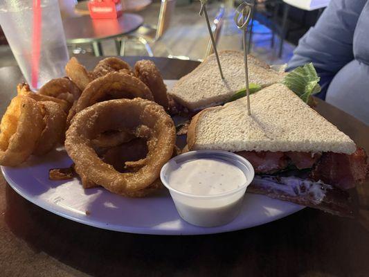 BLT w/ Onion Rings