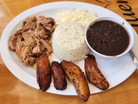 Pabellon Criollo with Roasted pork