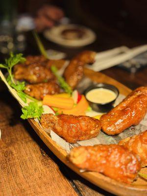 @eat_with_lily (food ig & tiktok) - wings