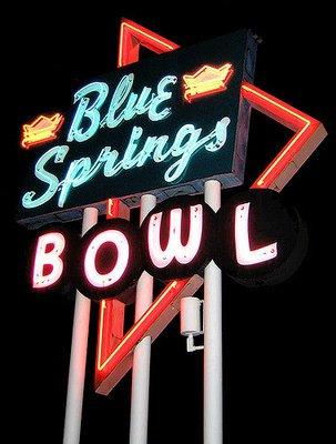 The historic, retro Blue Springs Bowl sign.