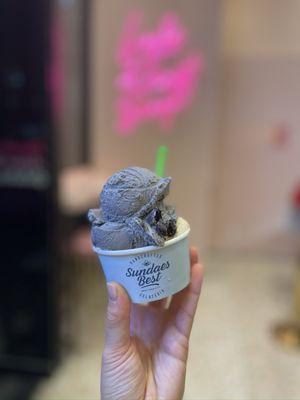 Black sesame Oreo, injeolmi mochi