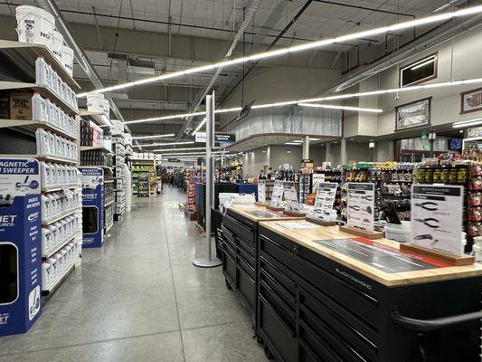 North 40 Outfitters - West Spokane