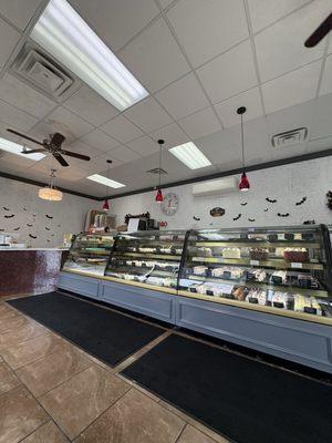 Red Velvet Cakes & Pastry