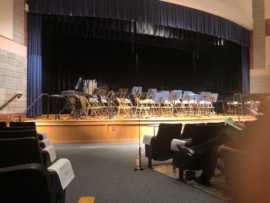 Nathan Hale-Ray High School