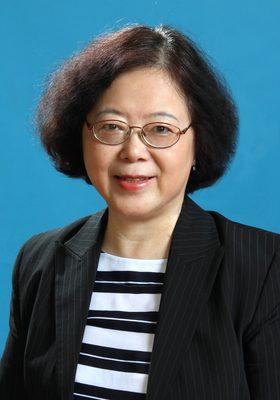 Lisa Xu, the business owner of SunEast Travel Wechat: lisaxusfo