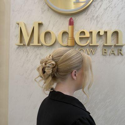 MODERN GLOW BAR