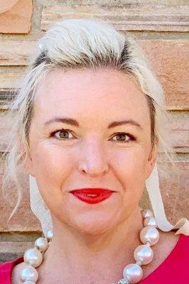 Agent/Owner Jennifer Lewis