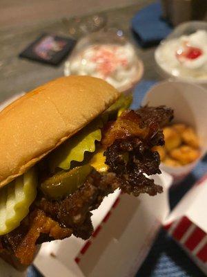 Freddy's Frozen Custard & Steakburgers