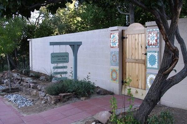 Antonio's Hair Studio