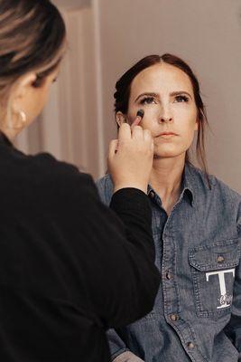 Very professional and clean with all her supplies