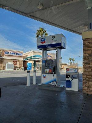 Topping off, the storm seems to be going around Vegas