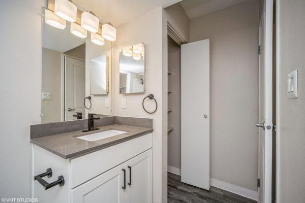 Avery Park Apartments