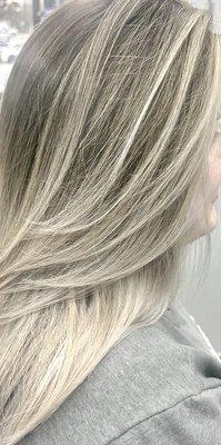 Divine Dominican Hair Salon