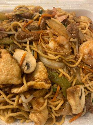 House Lo Mein