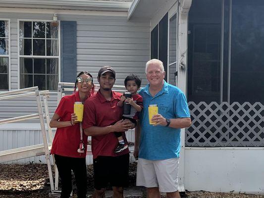 Tom Lemmon - Realty One Group Sunshine