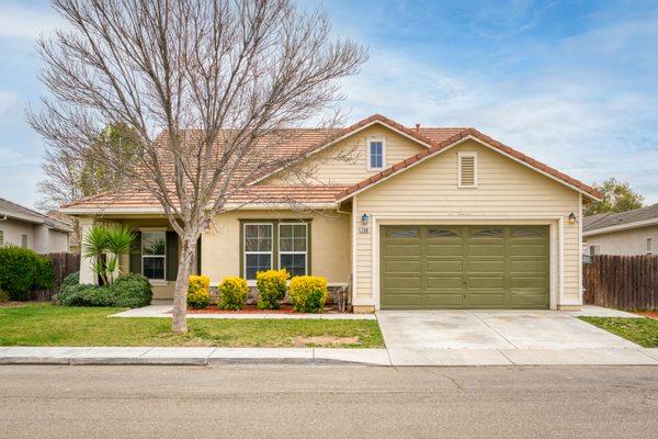 Andrea Wince - REeBroker Group