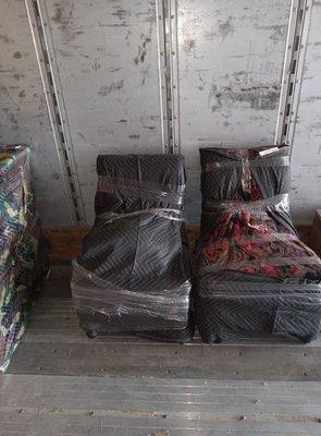 Loading items from a 2 bedroom apartment into a 26ft truck