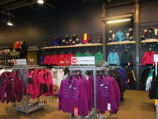 DICK'S Sporting Goods