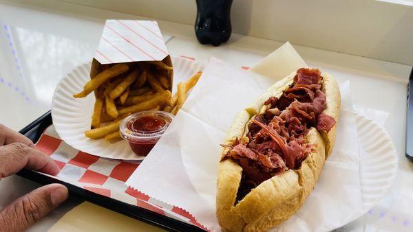 Rizzo's Roast Beef & Pizza