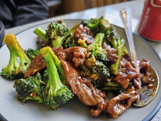 Beef and Broccoli (lunch special)