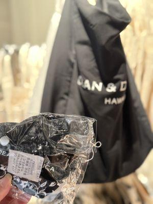Get this bag in this pouch bag.