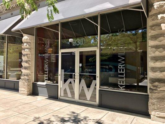 Keller Williams, the world's largest real estate company by agent count is now serving Fort Wayne!