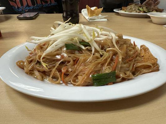 N1. Pad Thai tofu