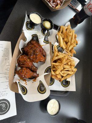 5 wing combo with fries