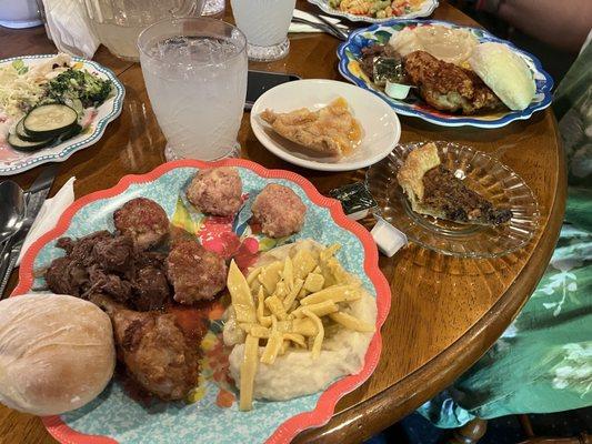 Sample of several things served. The potato salad is kinda sweet. Well worth the trip!!