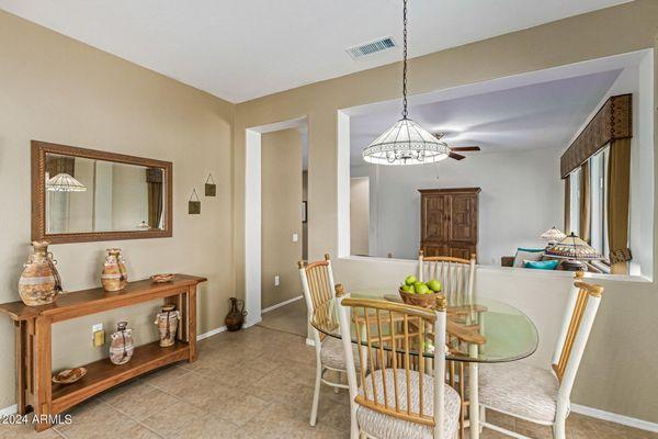 Cynthia Williams-RE/MAX Desert Showcase