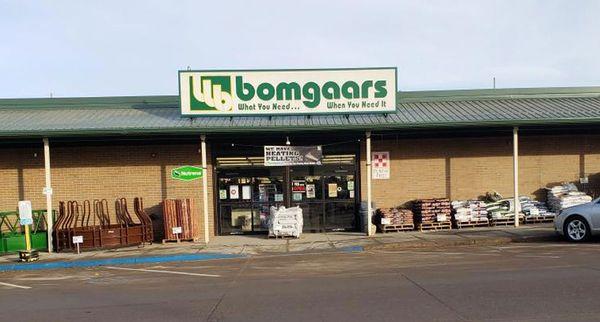 Bomgaars