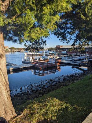 Good Times Motel And Marina