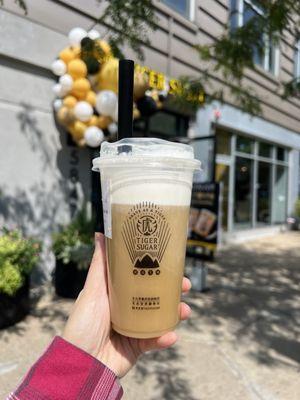 oolong tea with cheese