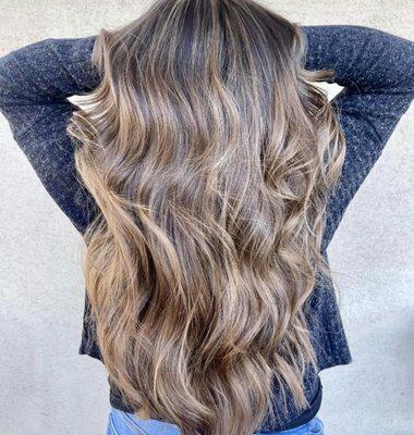 Call now for gorgeous Highlights
657.444.2442