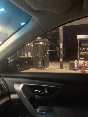 No attendant to pump gas after waiting for 5 mins finally someone comes out. Cashiers can see the pumps from inside