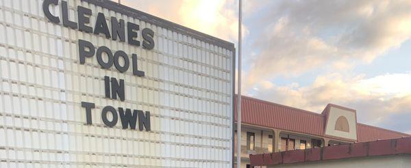 Red Roof Inn & Suites Pigeon Forge - Parkway