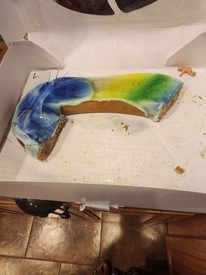 Ralph's lemon filled king cake