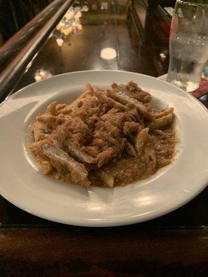 Penne with vodka sauce and fried chicken