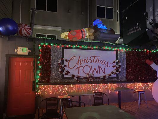 Holly Jolly Holiday Bar