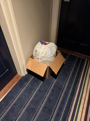 Garbage left in the hall. Included used diapers and rotting food. The whole floor stunk!!