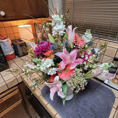 Blossoms & Balloons Florist