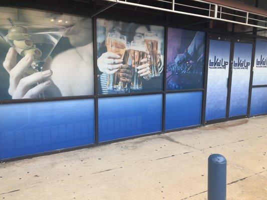 Level Up Sports Bar & Grill