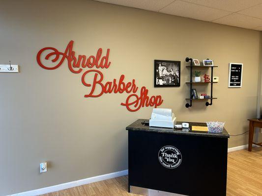 Arnold Barber Shop
