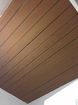 The bathroom had no air ventilation installed.