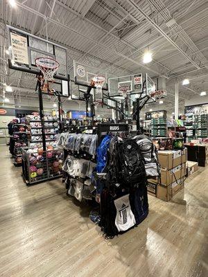 DICK'S Sporting Goods