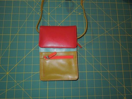Exquisite Leather & Luggage